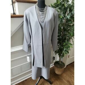 NWT Beumarc International Womens 100%Polyester 3 piece Blazer&Skirt Suits 18